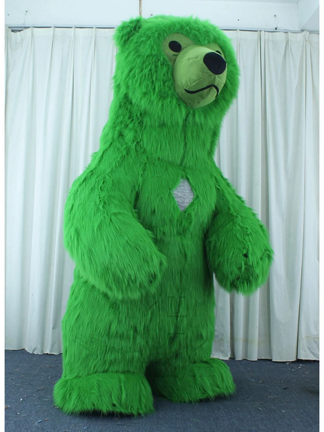 Furry Green Bear Inflatable Ma - Wedding Dress recension och pris