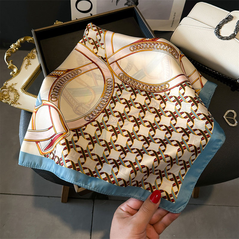 Luxury Female Square Scarf Cha - Silk Blouse recension och pris